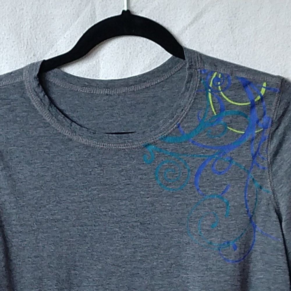 Women's Tek Gear Gray Long Sleeve tee w/accents